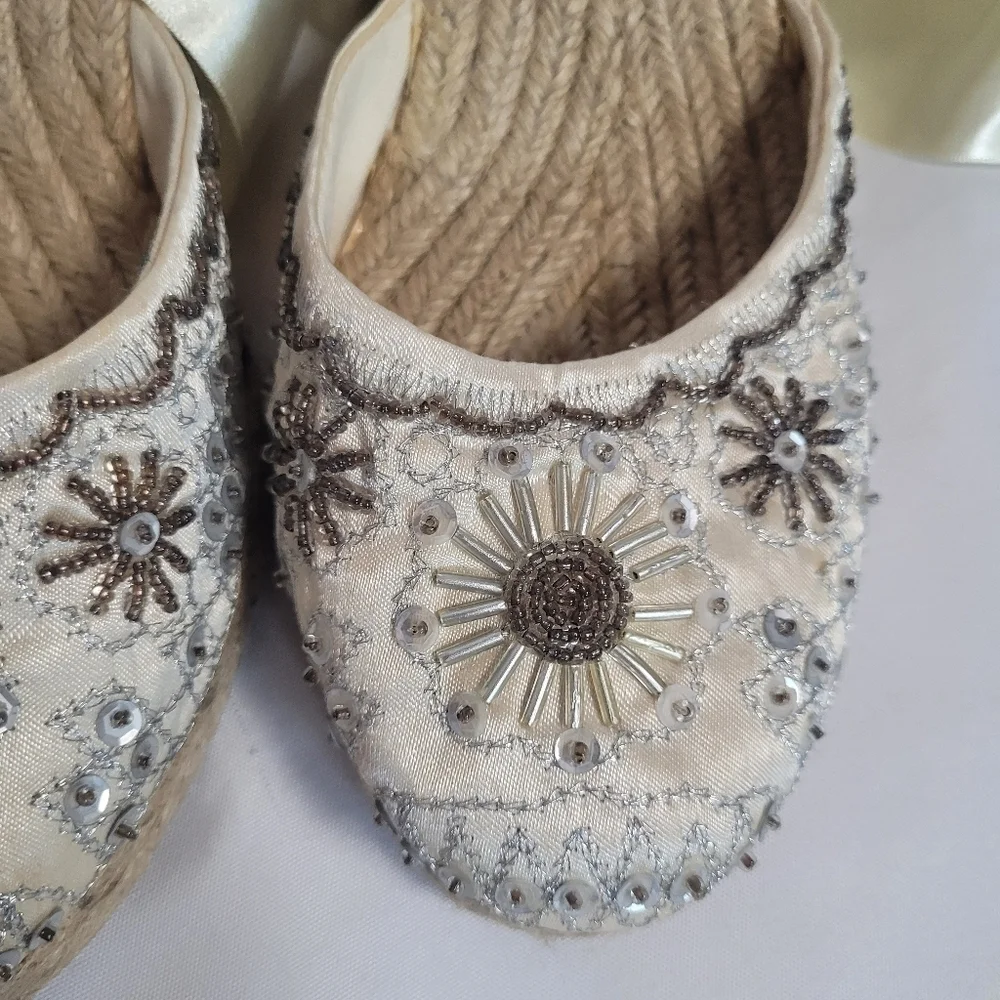 VTG Old Navy Women's Silver & Gold Satin Sequins Espadrille Shoes Size 8